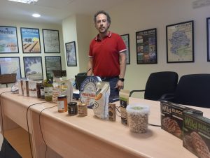 Victor M. Marabel, al frente de Maragóm Gourmet, nos habla de su establecimiento.